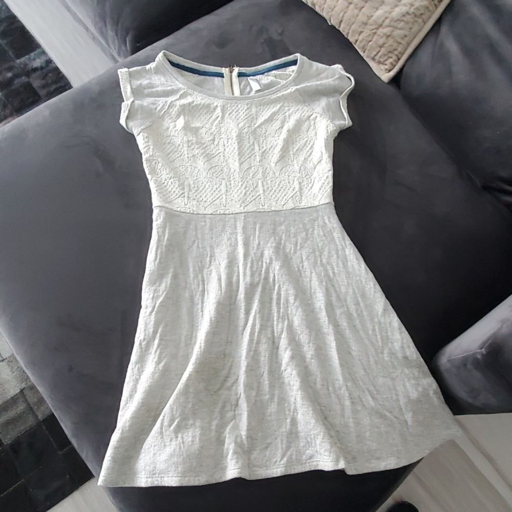 🛑SOLD🛑Xhilaration Gray dress with lace detail